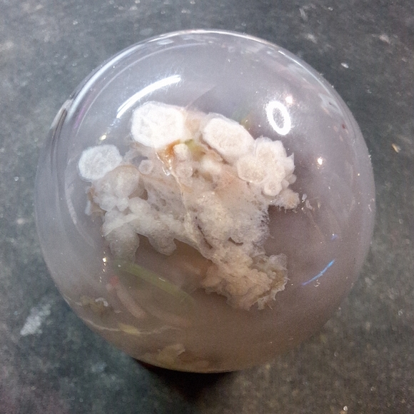 Black flower agate sphere - Picture 1 of 6